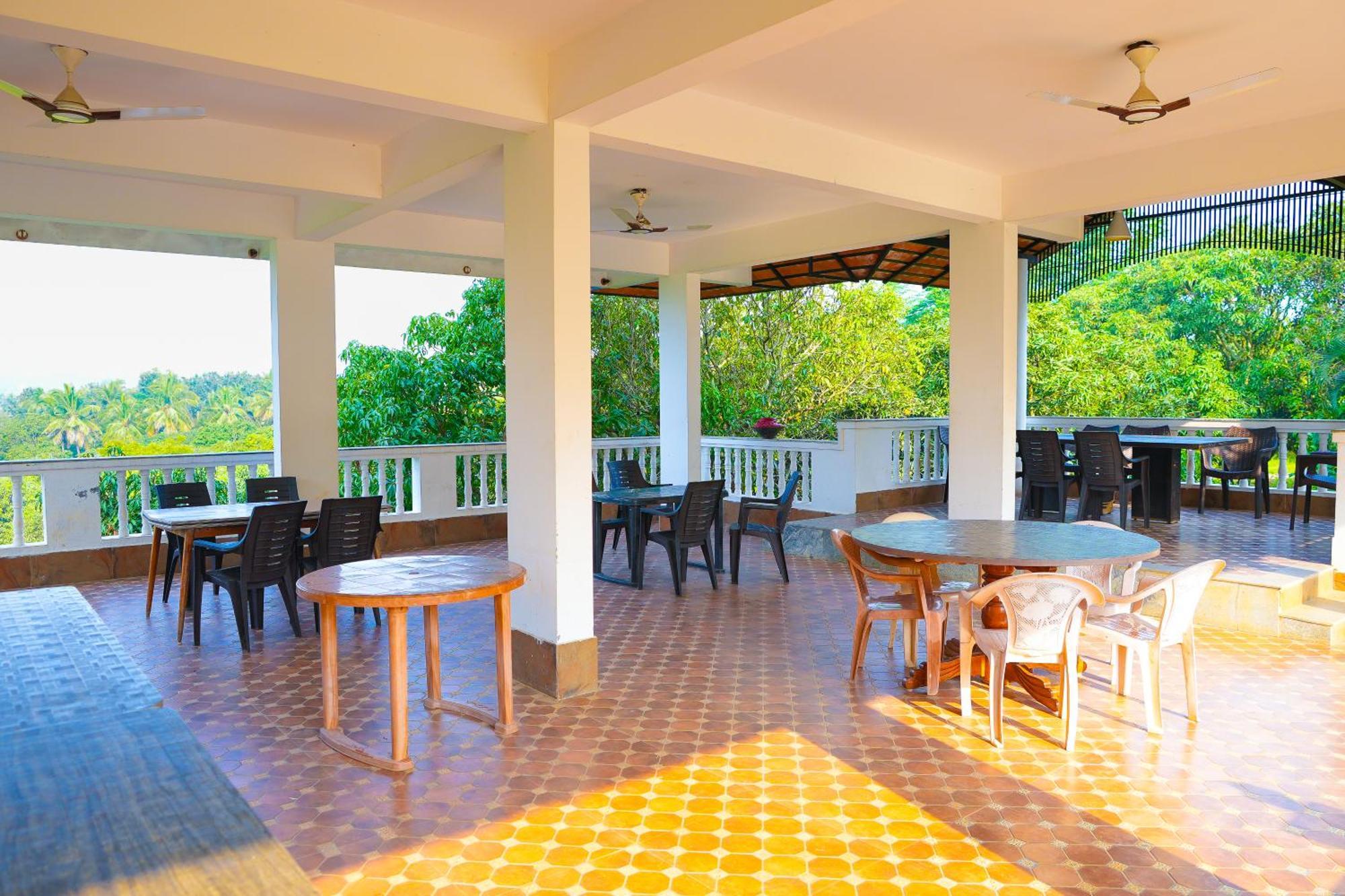 Hotel Bana The Wild Waters Muduvādi Exterior foto