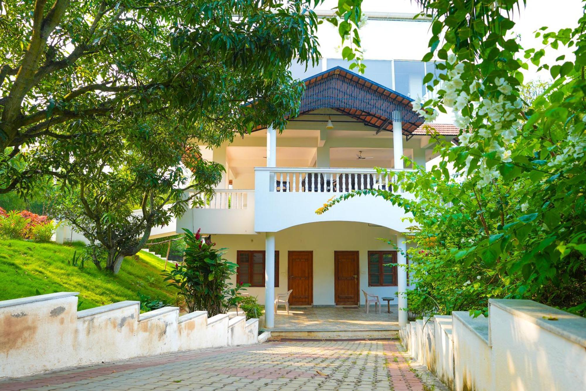 Hotel Bana The Wild Waters Muduvādi Exterior foto